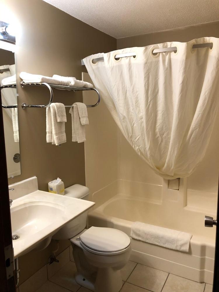 ซูเปอร์ 8 บาย วินด์แฮม แมนคาโต Hotel แมนเคโต ภายนอก รูปภาพ