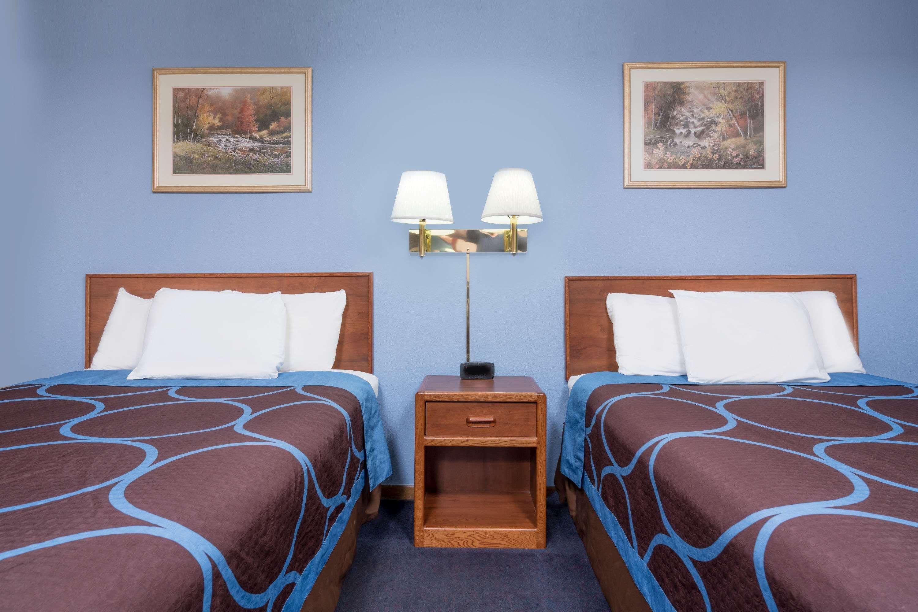 ซูเปอร์ 8 บาย วินด์แฮม แมนคาโต Hotel แมนเคโต ภายนอก รูปภาพ